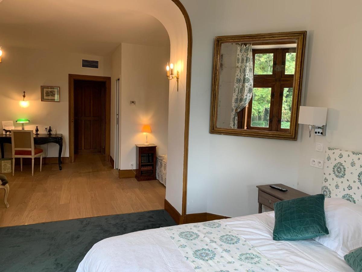 L'Abeaupiniere Bed & Breakfast Reboursin Room photo